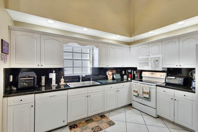 3893 Dafilee Cir, House other with 2 bedrooms, 2 bathrooms and null parking in West Palm Beach FL | Image 20
