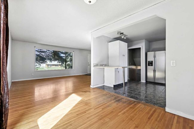 111 Allandale Close Se, House other with 3 bedrooms, 3 bathrooms and 2 parking in Calgary AB | Image 10