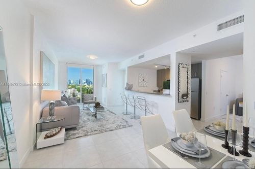 apt-208-514 Sw 22nd Ave, Miami, FL, 33135-3150 | Card Image