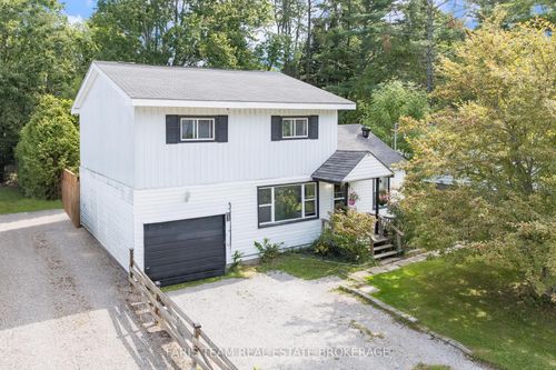 3425 Coronation Ave, Cumberland Beach, ON, L0K1G0 | Card Image
