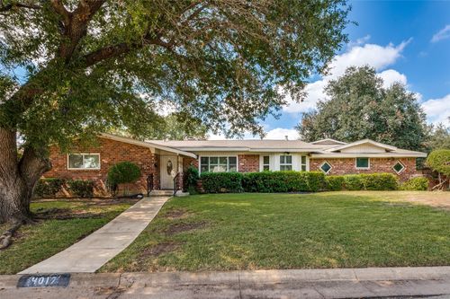 4017 Emerald Oaks Dr, Haltom City, TX, 76117-2634 | Card Image