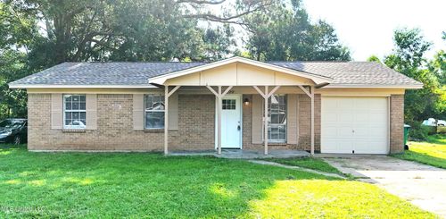 4100 Karen St, Moss Point, MS, 39563-6116 | Card Image
