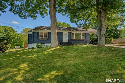 9 Hilltop Ter, Waterford, CT, 06385-2216 | Card Image