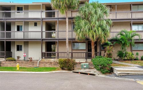 38b4-6338 Newtown Cir, Tampa, FL, 33615-3653 | Card Image