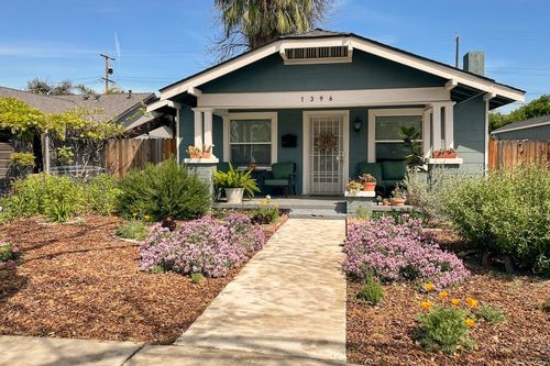 1396 N Ferger Ave, Fresno, CA, 93728-1605 | Card Image