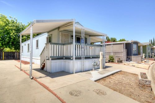 spc-23-1218 E Cleveland Ave, Madera, CA, 93638-2298 | Card Image