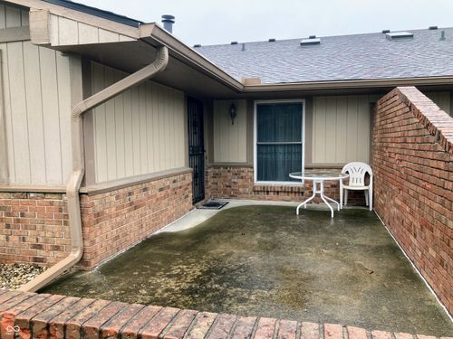 unit-d-1155 Paradise Ct, Greenwood, IN, 46143-2111 | Card Image