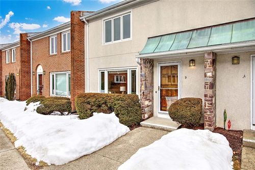 apt-b-164 Butler Ave, Providence, RI, 02906-5330 | Card Image