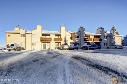 apt-17-2200 Sentry Dr, Anchorage, AK, 99507-4674 | Card Image