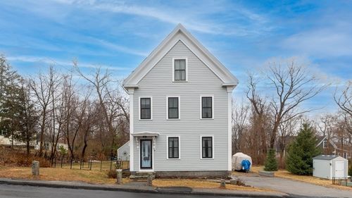 9 Hickory St, Gloucester, MA, 01930-1171 | Card Image
