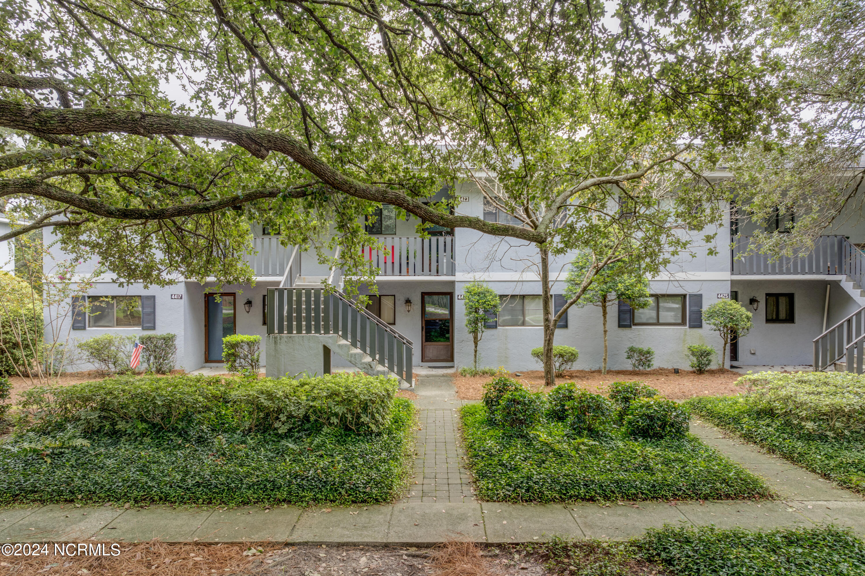 Holly Tree Rd, Wilmington, NC 28412