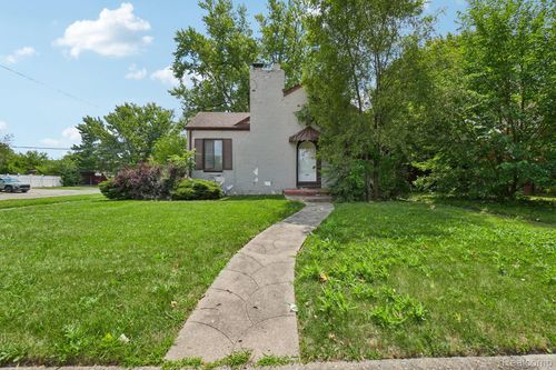 15906 Collingham Dr, Detroit, MI, 48205-1443 | Card Image