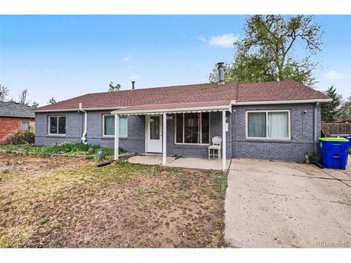 873 Troy St, Aurora, CO, 80011-6638 | Card Image
