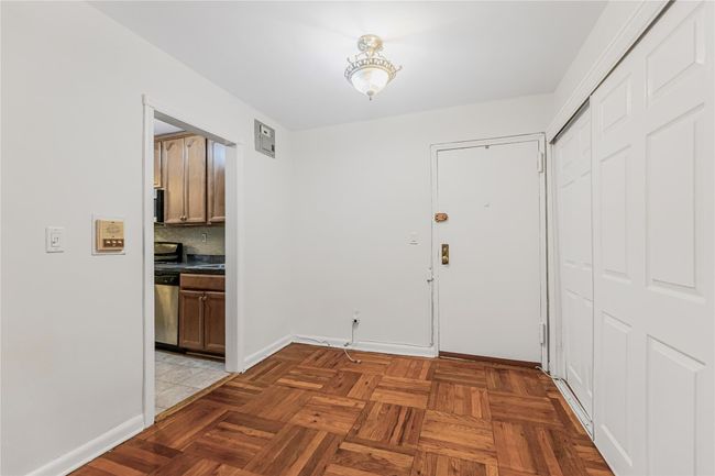 Entry to unit | Image 5