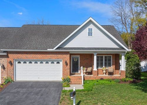 521 Hickory Grove Cir, Harrisonburg, VA, 22801-7616 | Card Image