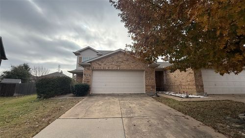 1356 Saddle Blanket Ct, Fort Worth, TX, 76131-5233 | Card Image