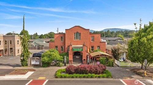 117 E Division Street, Arlington, WA, 98223 | Card Image
