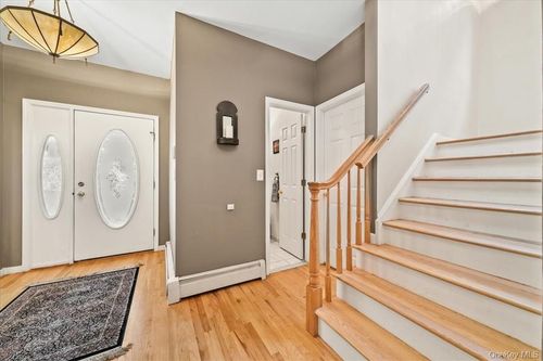 613 Route 9w, Piermont, NY, 10968-1116 | Card Image