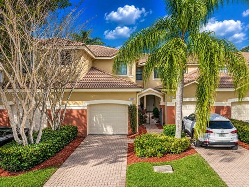 3889-3889 Tree Top Dr, Weston, FL, 33332-2140 | Card Image