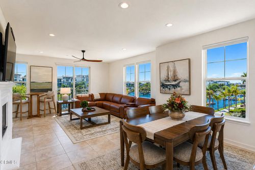 1538 Seabridge Ln, Oxnard, CA, 93035 | Card Image