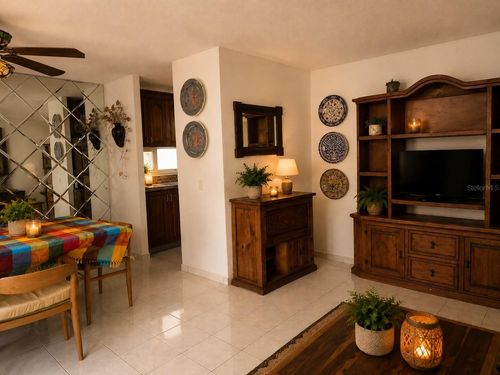 4j-6400 Ave Isla Verde, CAROLINA, PR, 00979-7132 | Card Image