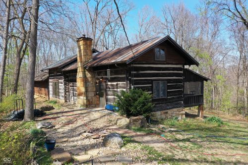 4562 State Road 135 N, Nashville, IN, 47448-8868 | Card Image