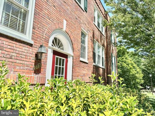 12617-2021 Key Blvd, ARLINGTON, VA, 22201-3427 | Card Image