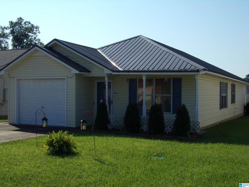 303 Autumnwood Dr, Rainbow City, AL, 35906-3377 | Card Image