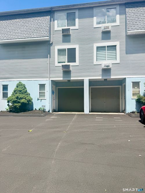 13-168 Mulloy Rd, Waterbury, CT, 06705-3466 | Card Image