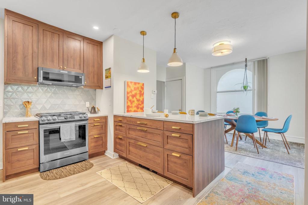 Fairview Rd, Elkins Park, PA 19027