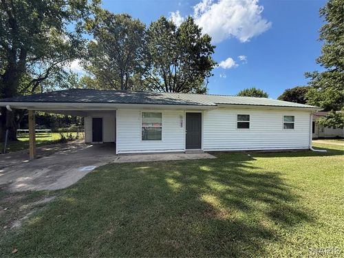 105 Adams St, Sikeston, MO, 63801-4301 | Card Image