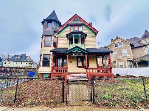 205 Saint James Ave, Springfield, MA, 01109-3805 | Card Image