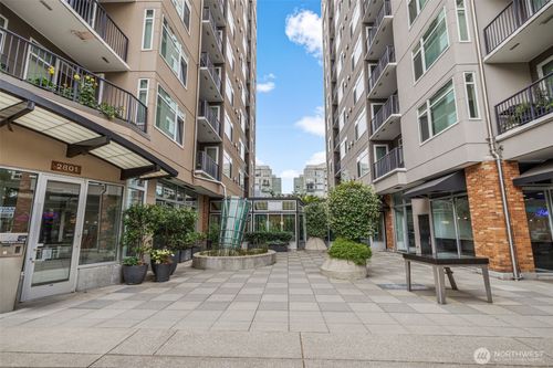 807-2801 1st Ave, Seattle, WA, 98121-1139 | Card Image