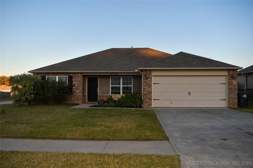 14709 S 274th East Ave, Coweta, OK, 74429-5524 | Card Image