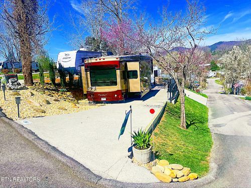 68 State Highway 73, Townsend, TN, 37882 | Card Image