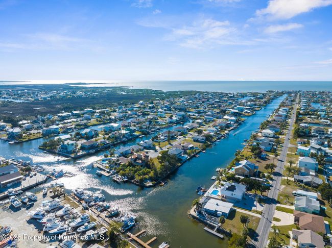 Aerial showing off the Neighborhood | Image 38