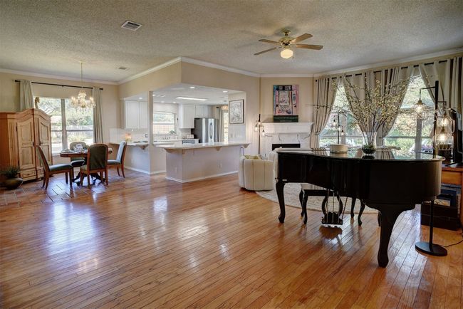 9134 Edwardson Ln, House other with 4 bedrooms, 2 bathrooms and null parking in Austin TX | Image 9