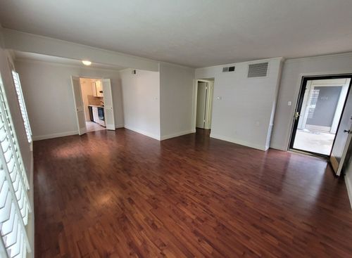 apt-103-7903 Meadow Park Dr, Dallas, TX, 75230-4961 | Card Image