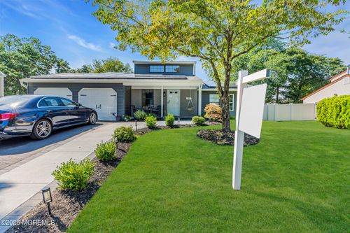 41 Sweetbriar Trl, Howell, NJ, 07731-2260 | Card Image