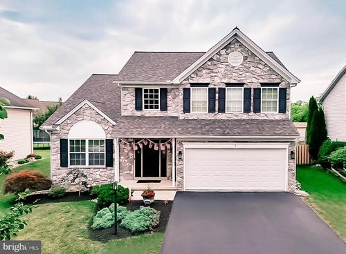 3 Sussex Dr, CARLISLE, PA, 17013-4800 | Card Image