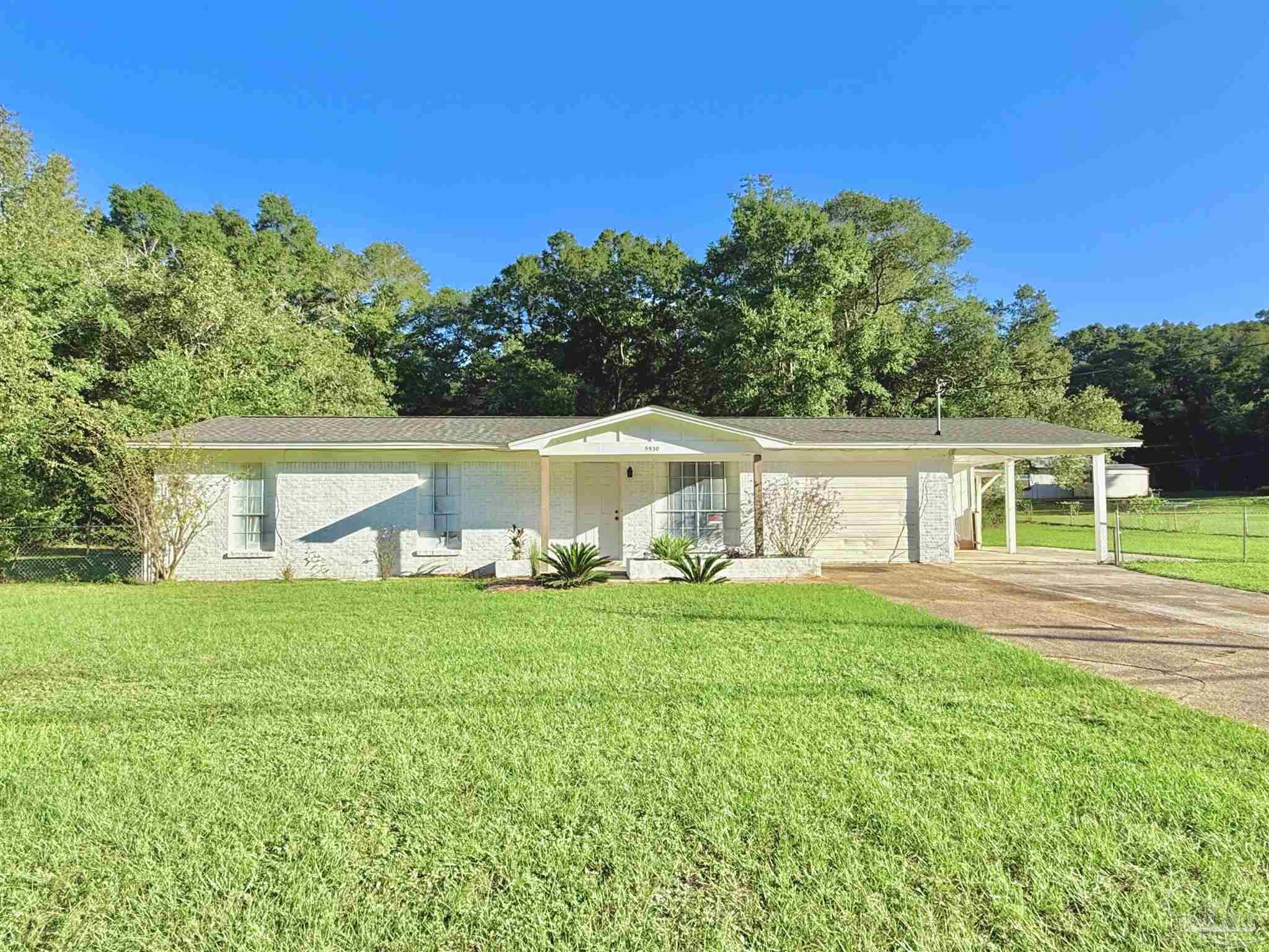 Hamilton Bridge Rd, Milton, FL 32570