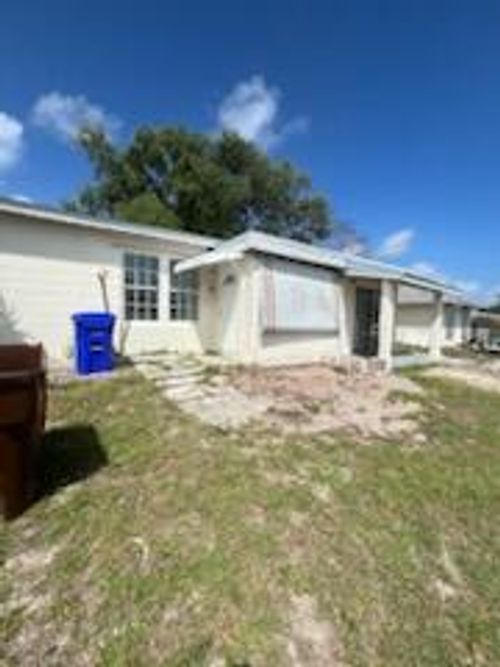 161 6th Ct Sw, Vero Beach, FL, 32962-3545 | Card Image