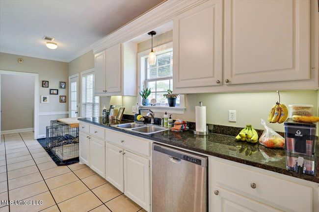 11-449 Abbey Woods | Image 8
