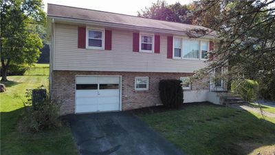 378 Fairview Street, House other with 5 bedrooms, 2 bathrooms and null parking in Emmaus Borough PA | Image 3