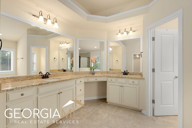 1030 Roswell Manor Cir, House other with 4 bedrooms, 4 bathrooms and 2 parking in Roswell GA | Image 31