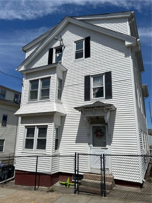 20 Magdalene St, Providence, RI, 02909-4755 | Card Image