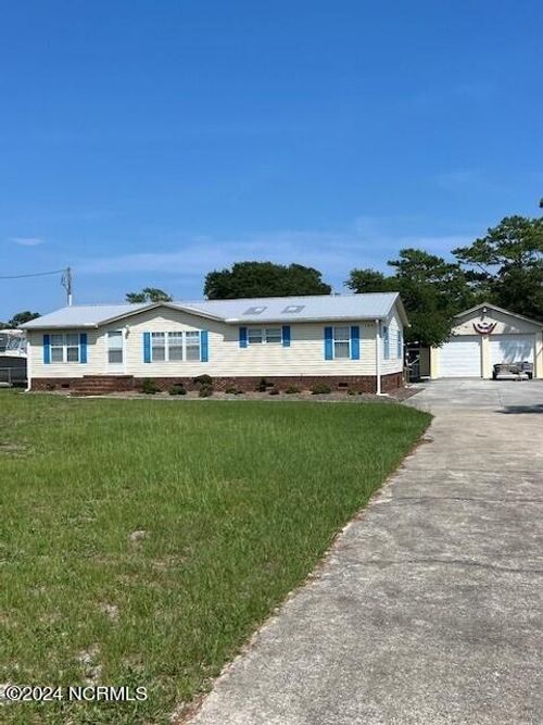 164 Lewis St, Harkers Island, NC, 28531-9507 | Card Image