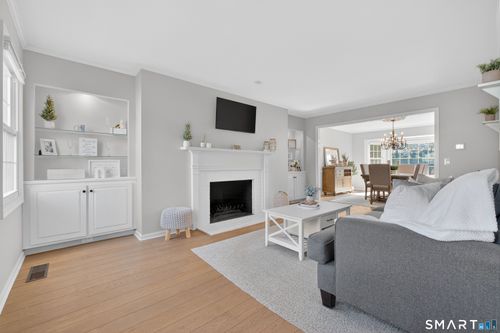 41-19 Prospect Rdg, Ridgefield, CT, 06877-5130 | Card Image