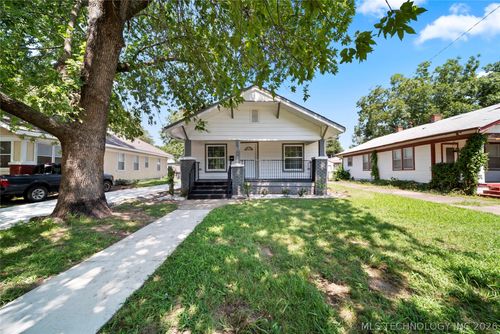 2215 E 8th St, Tulsa, OK, 74104-3237 | Card Image