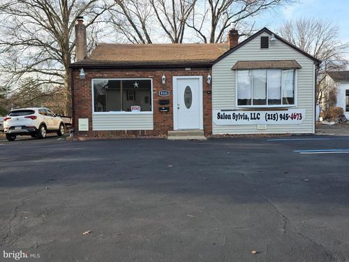 9141 New Falls Rd, LEVITTOWN, PA, 19054-1817 | Card Image